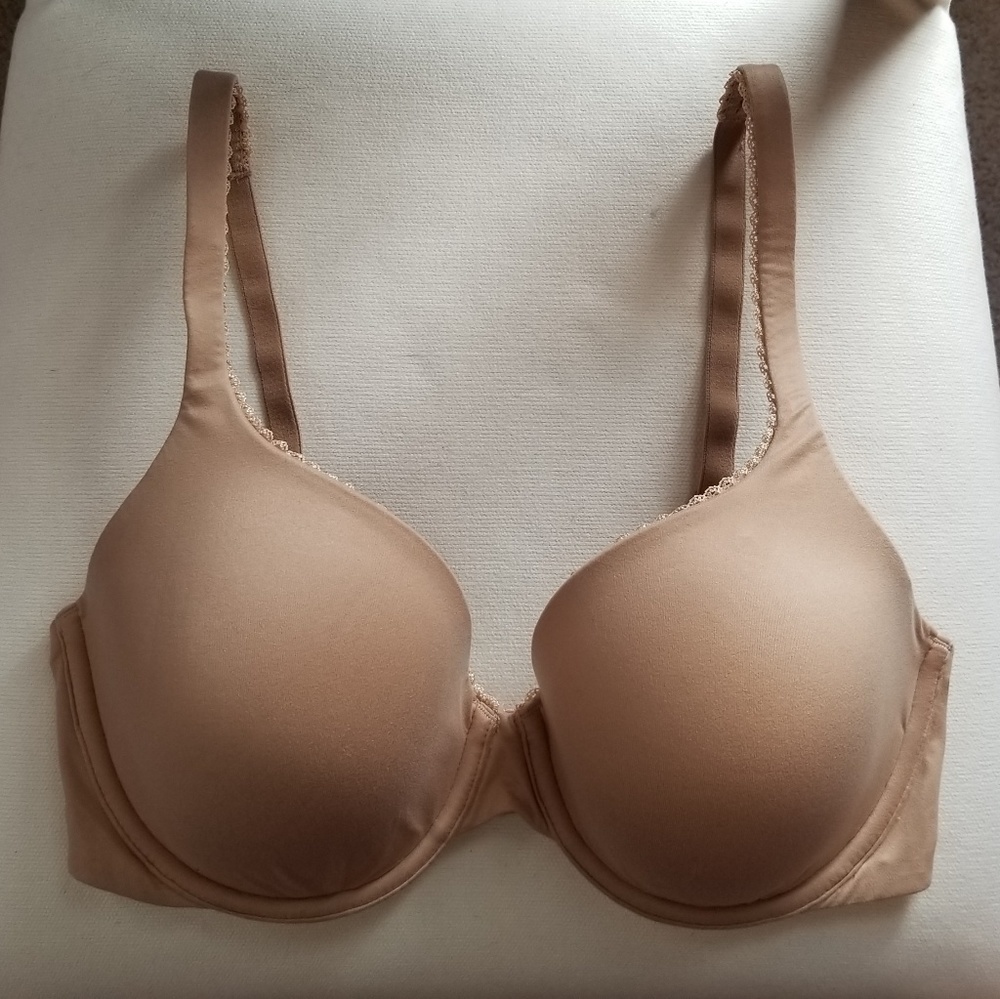 Brand New!! Victoria's Secret Body size 32DD